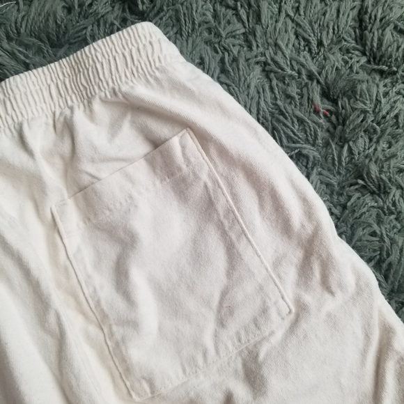 451. elastic waist pocket shorts - Picture 4 of 8